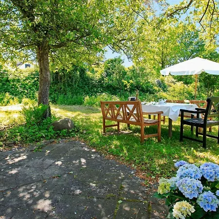 Two-bedroom Holiday In 3 Ferienhaus