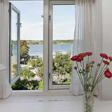 Two-bedroom Holiday In 3 Ferienhaus